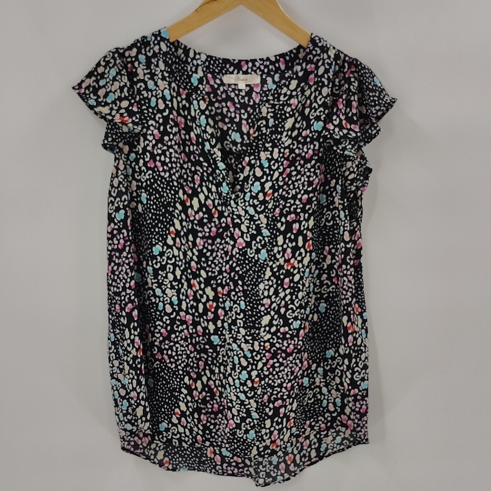 Andree Blouse Size Medium Black Print Flutter Sleeve V Neck Animal Print
